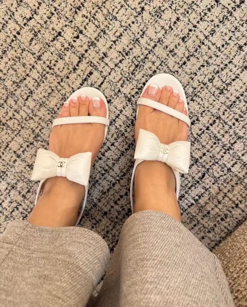 CHANEL CC 리본 샌들힐 (+2color)