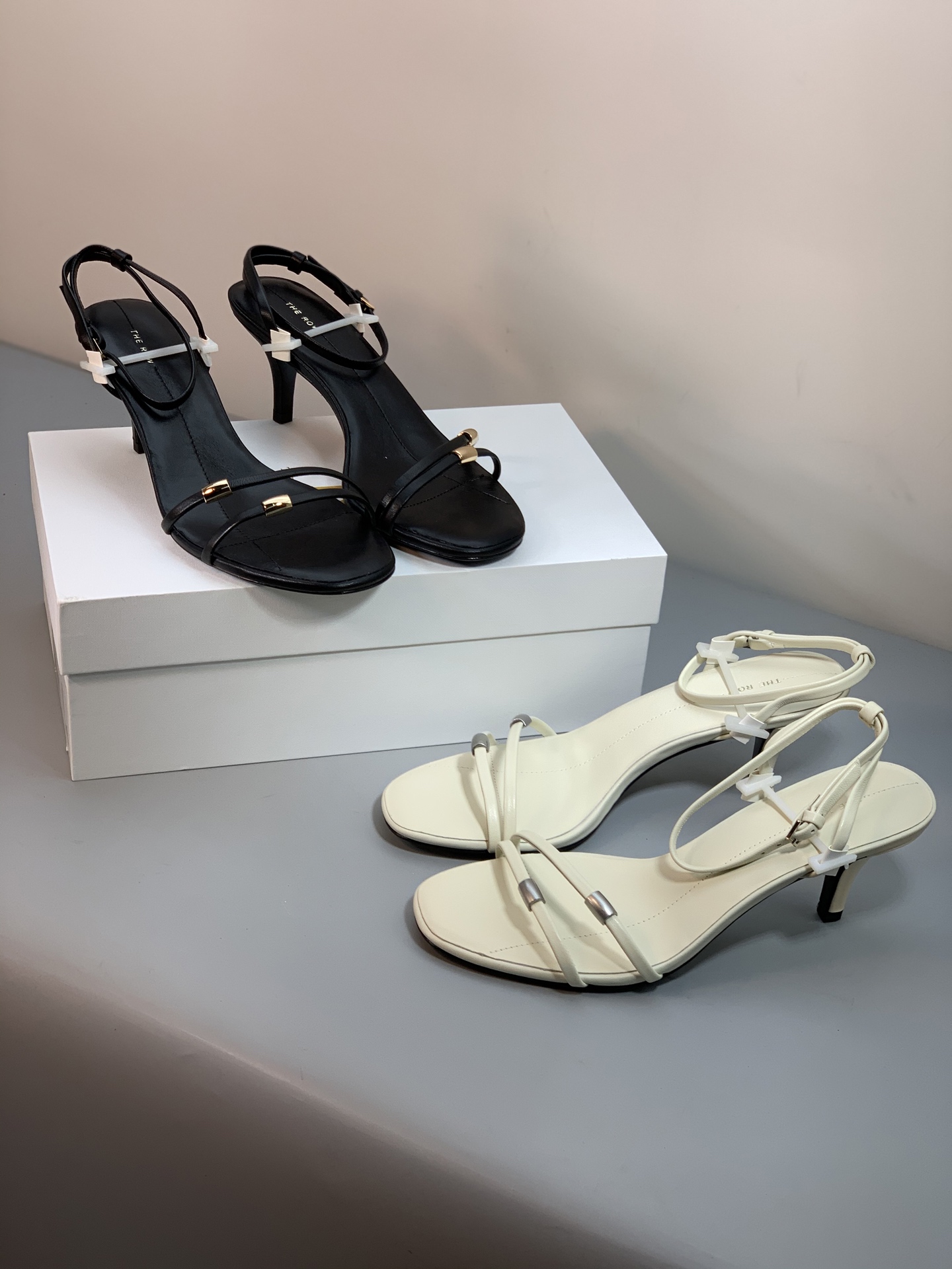 TR Strap Sandal Heel(+2color)