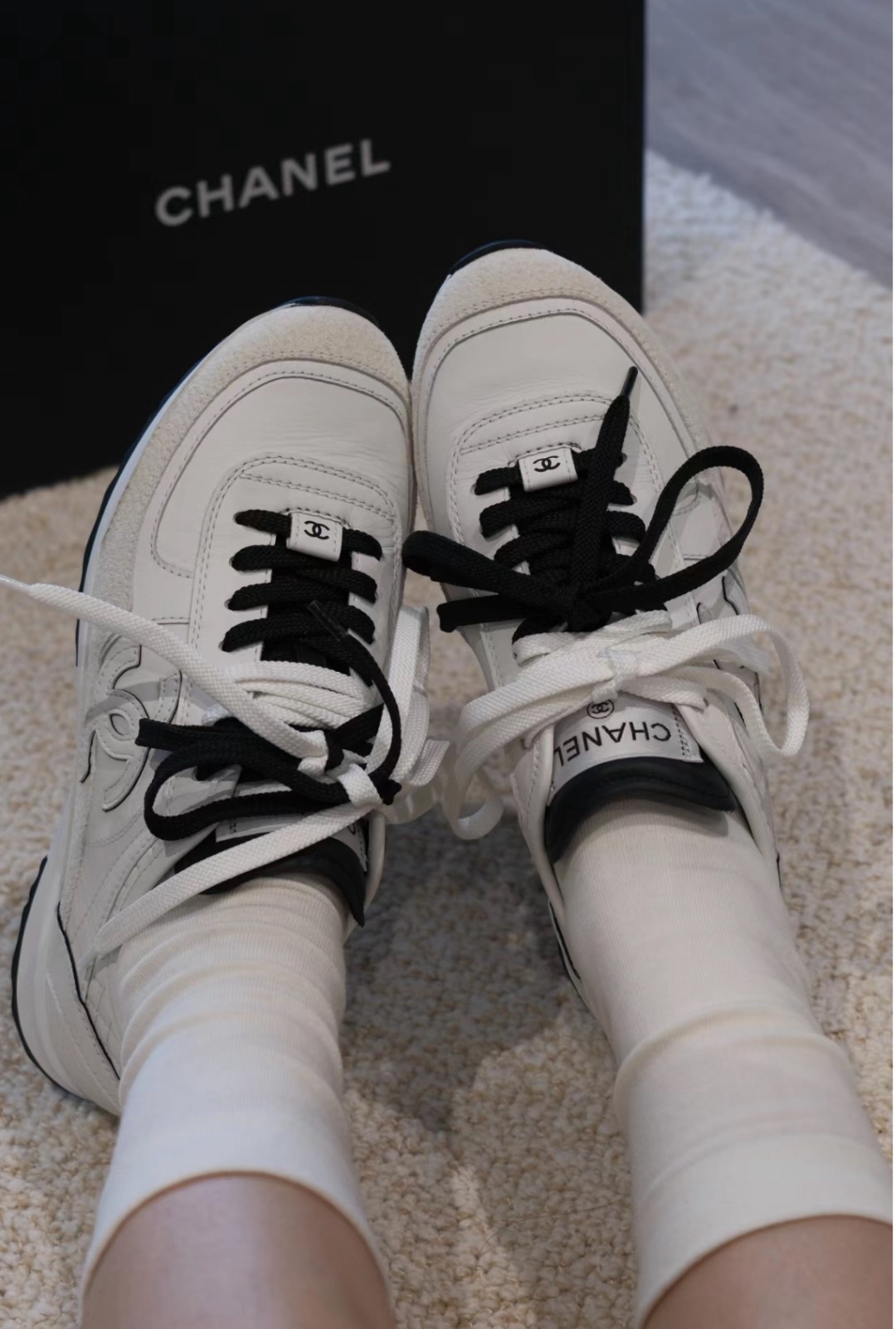 CHANEL CC 로고 스니커즈