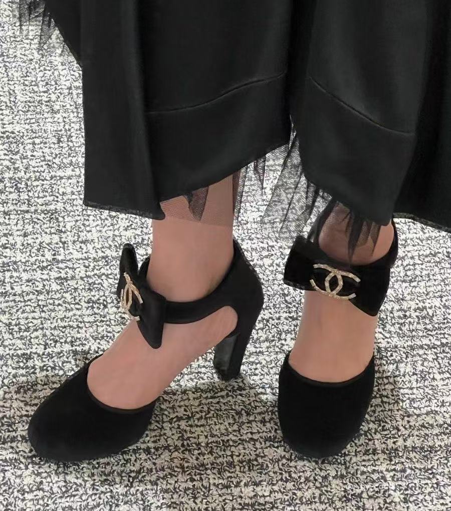 CHANEL 리본 펌프스 힐