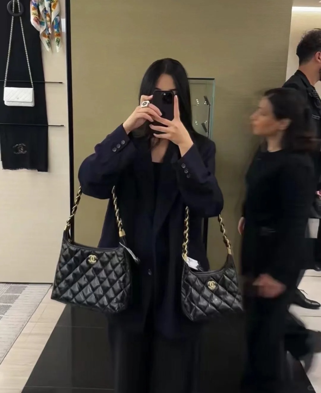 CHANEL CC Logo Hobo Bag(+premium)