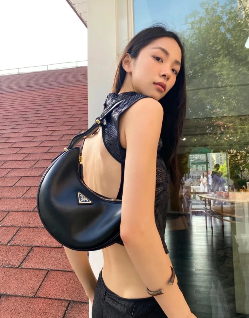 PRADA MOON BAG (+2size)