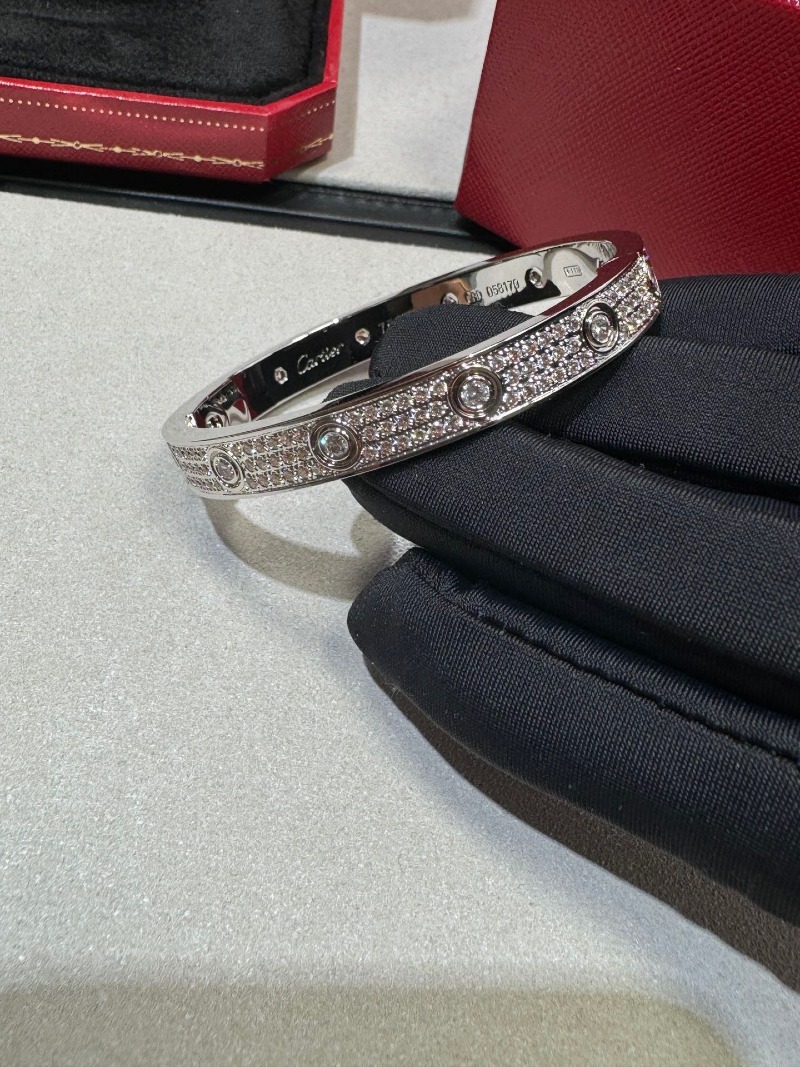 CARTIER 까르띠에 러브 팔찌 파베