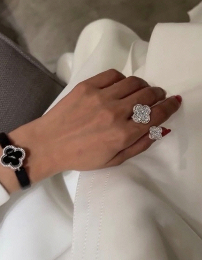 반클리프 알함브라 워치