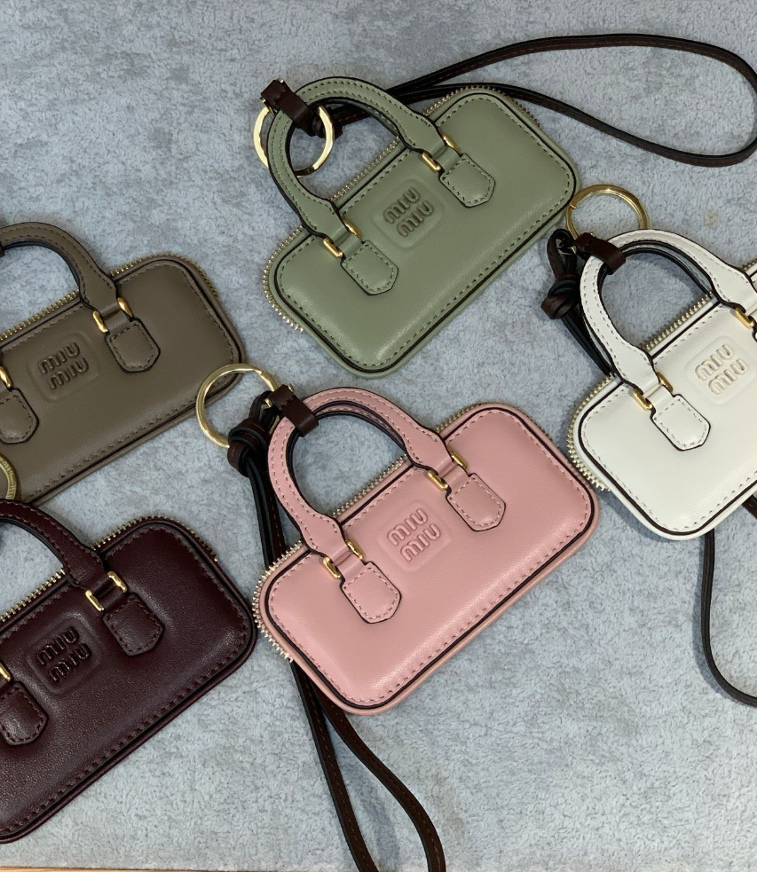 Miumiu 미우미우 아르카디 백참 키링