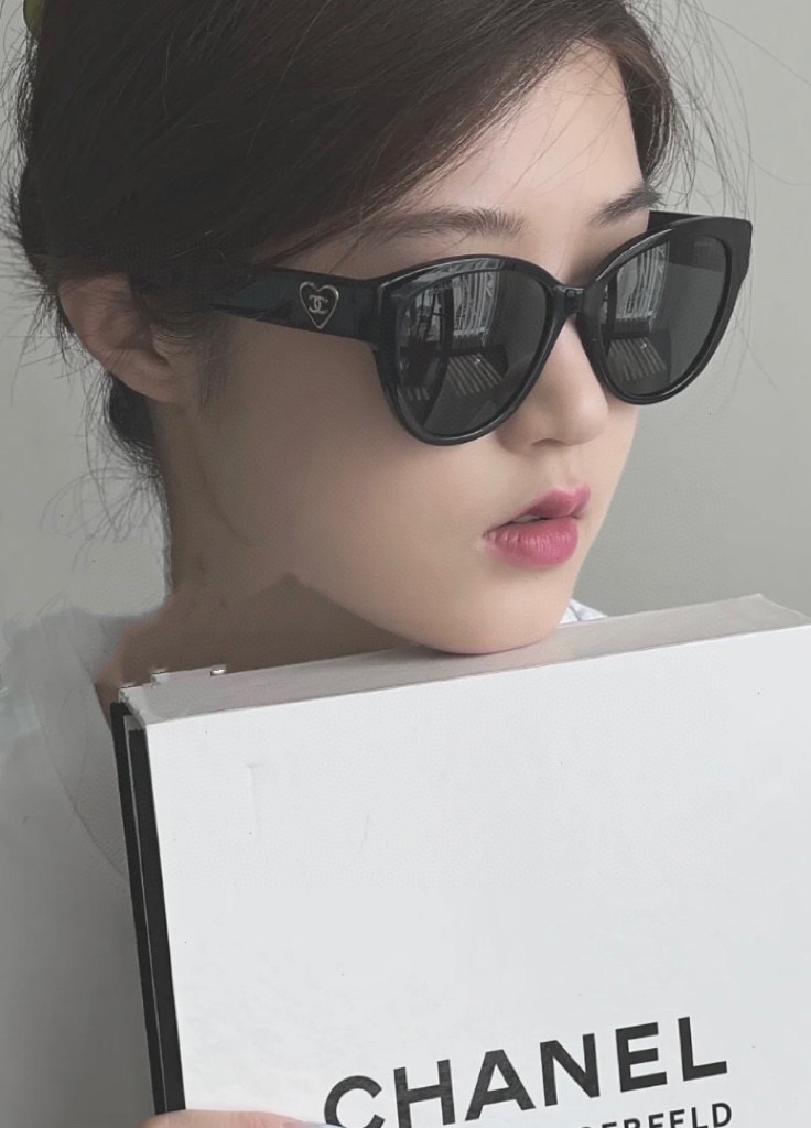 CHANEL 샤넬 하트 선글라스 