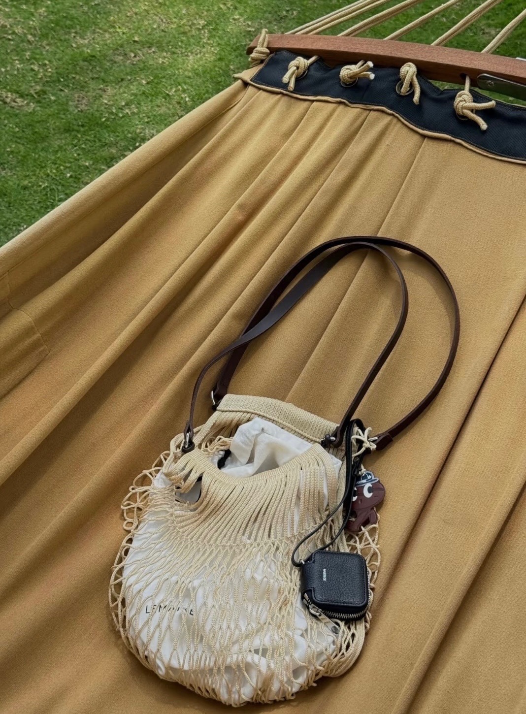 [THE ROW] 에어팟 케이스