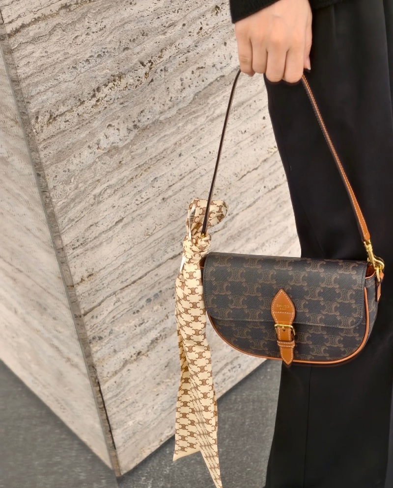 [CELINE] 폴코 숄더백 트리옹프 캔버스