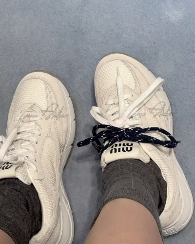 Miumiu 미우미우 스니커즈