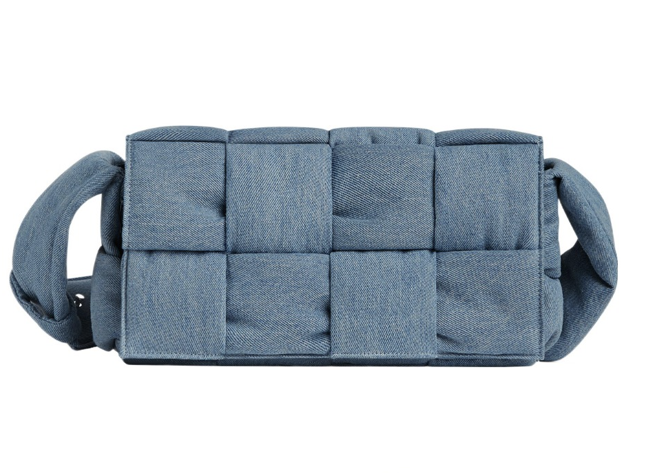 [BOTTEGA-보테가베네타] 패딩 테크 카세트백