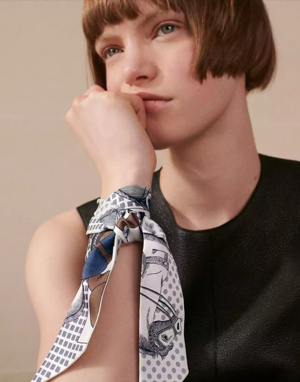 [HERMES] Cavalier en Formes Twilly 트윌리