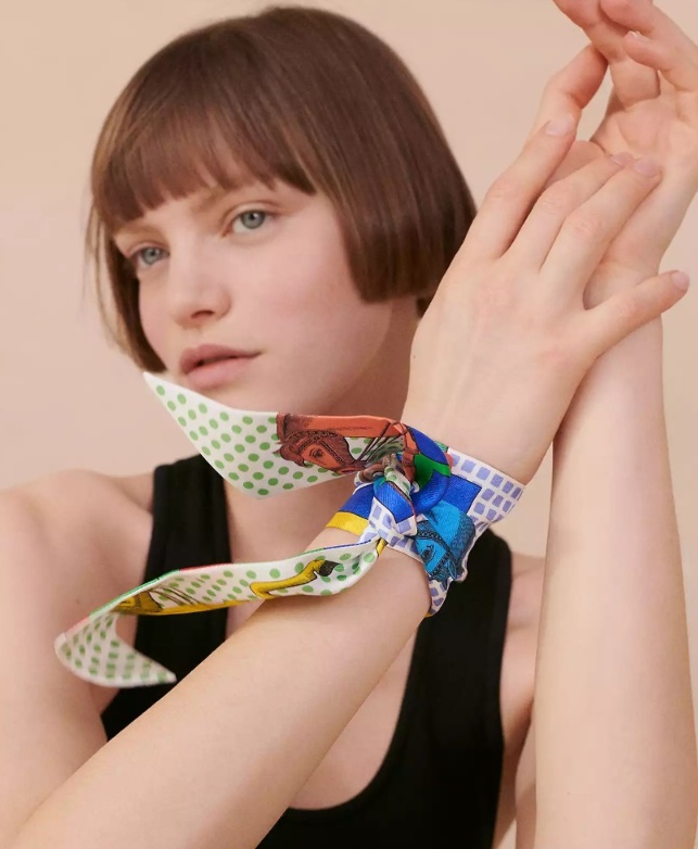 [HERMES] Cavalier en Formes Twilly 트윌리