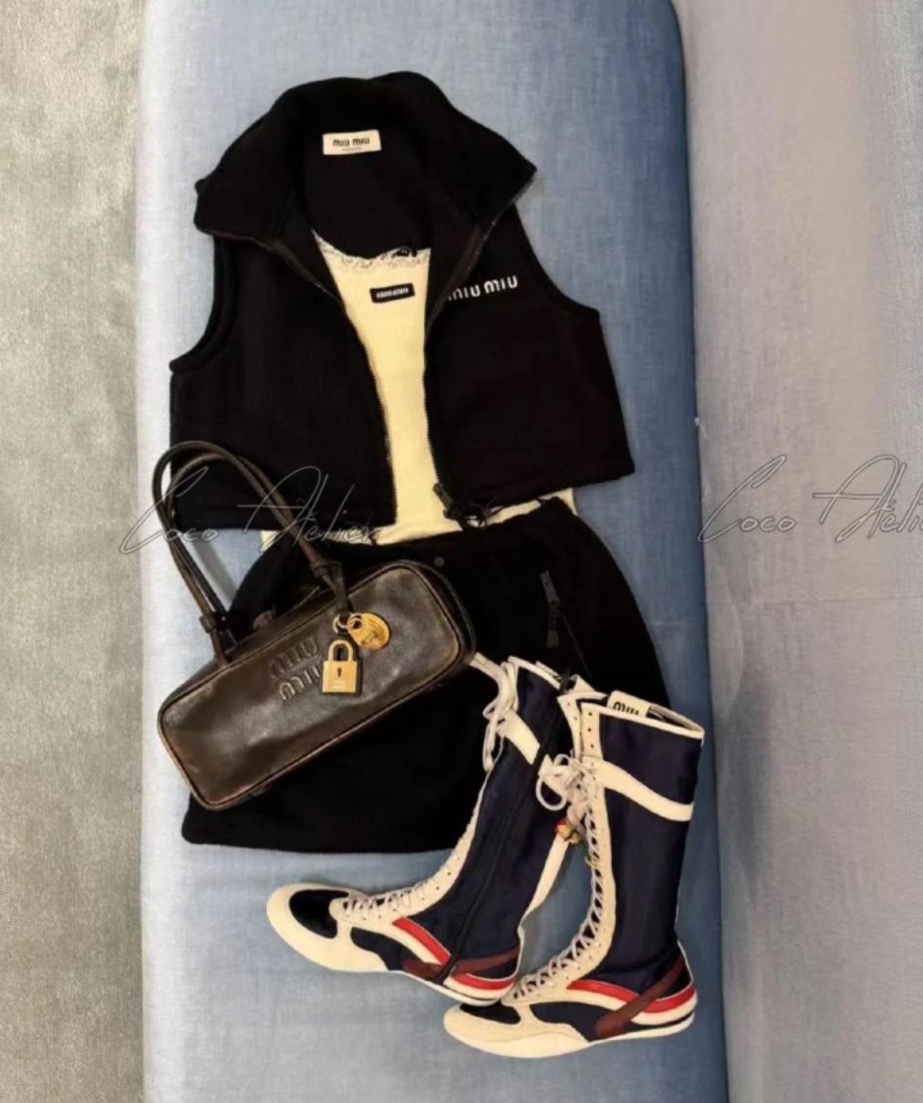 Miumiu 미우미우 후리스 크롭 조끼