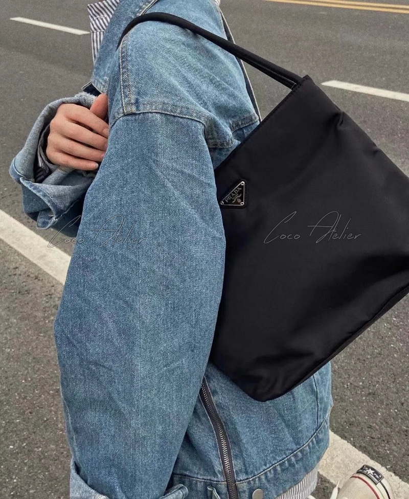 PRADA 프라다 리나일론 숄더백 (+2size)