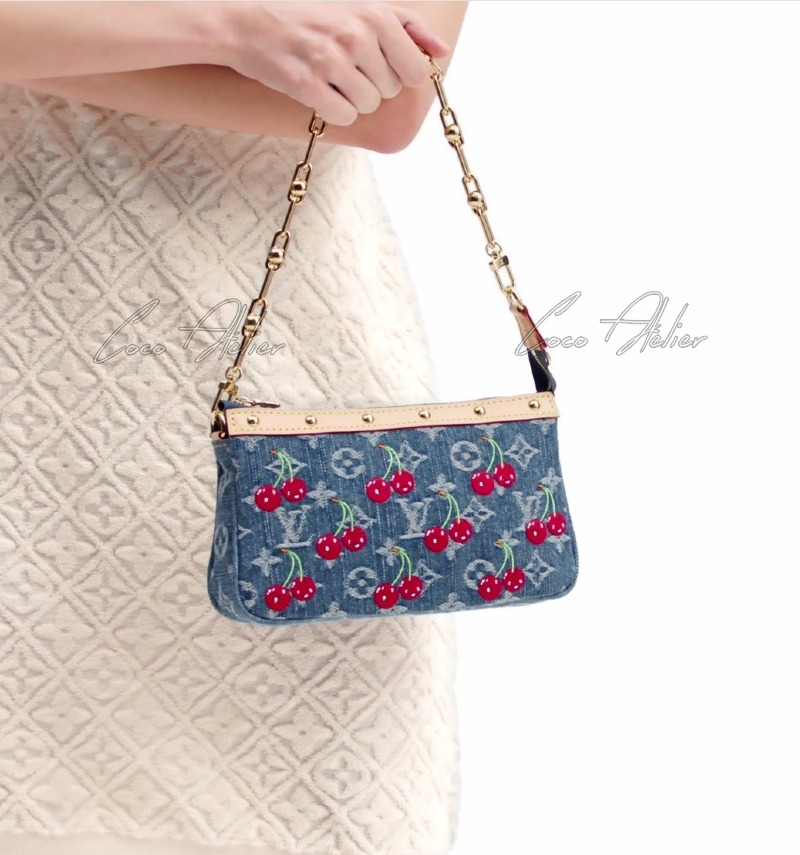 Louis Vuitton x TM 포쉐트 악세수아