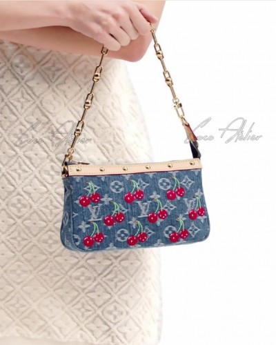 Louis Vuitton x TM 포쉐트 악세수아