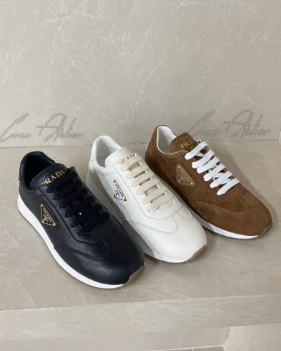 PRADA 프라다 삼각로고 스니커즈
