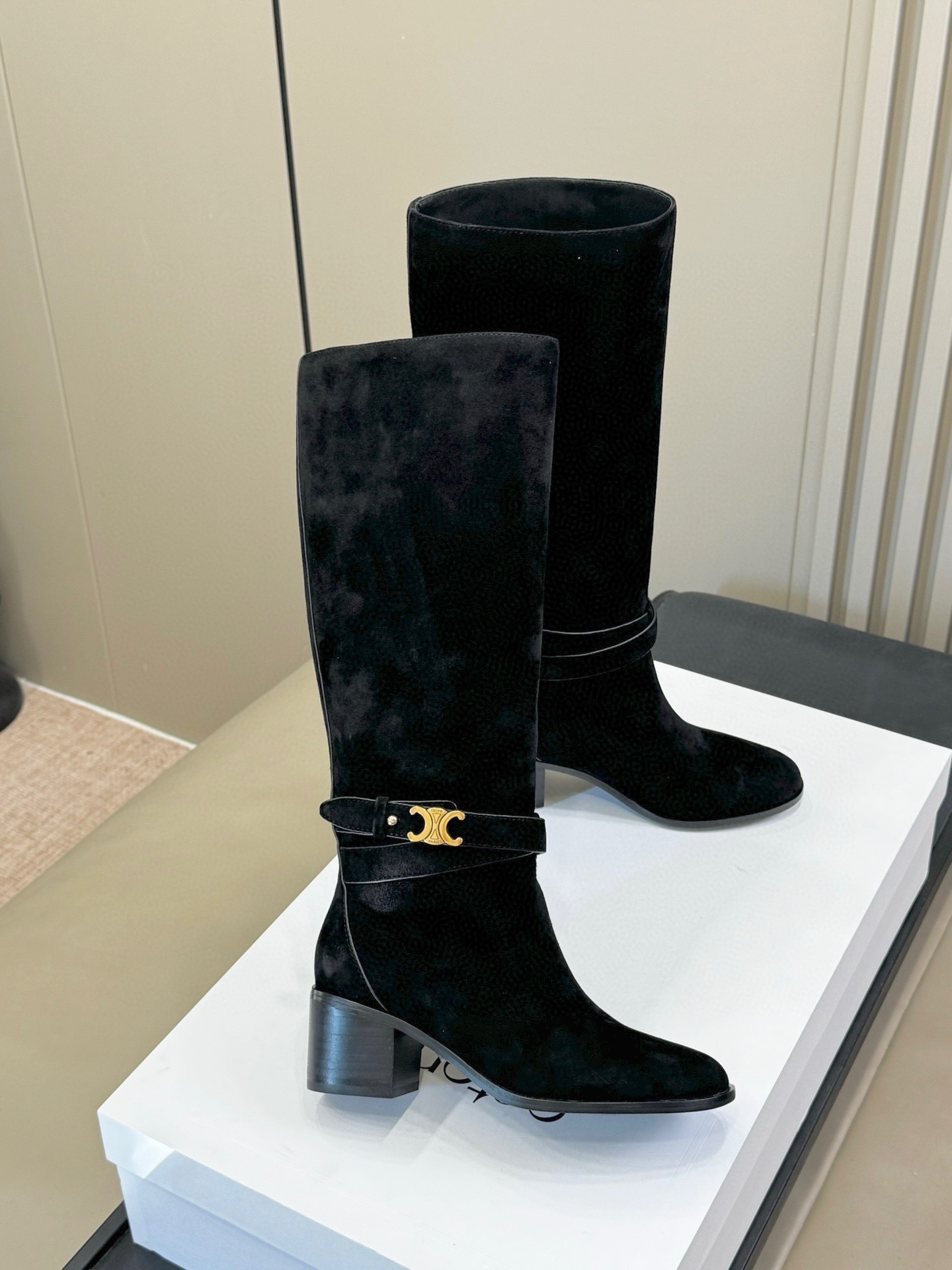 Celine 셀린느 트리오페 스웨이드  부츠