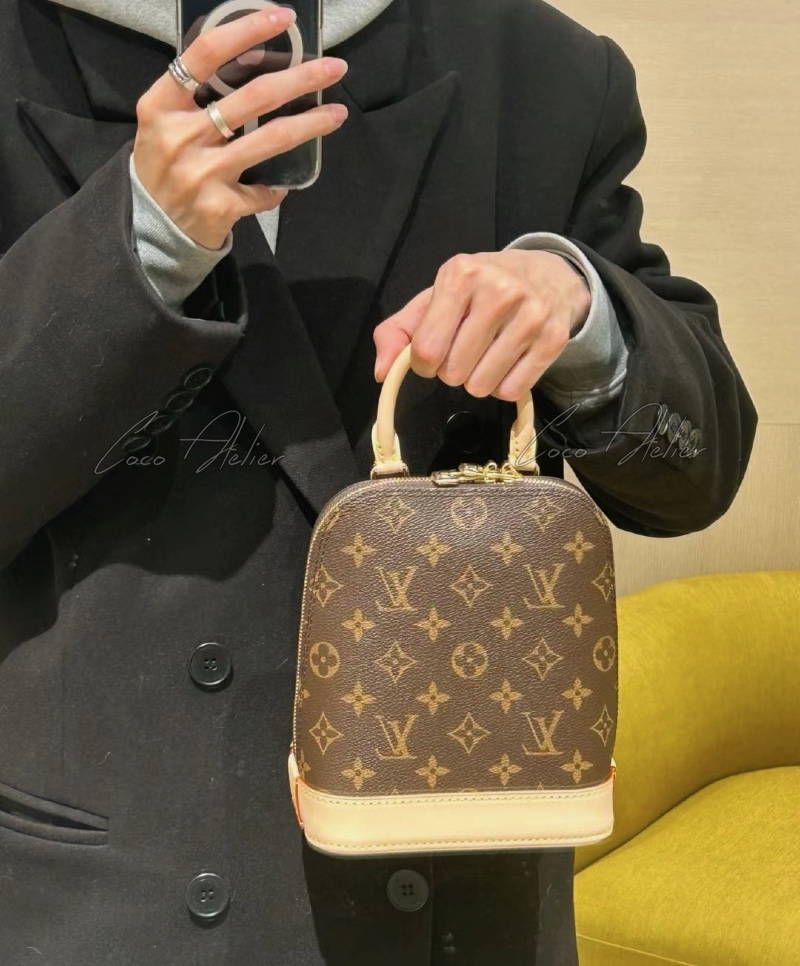Louis Vuitton 알마 백팩
