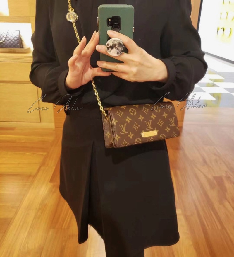 Louis Vuitton루이비통 릴리 WOC