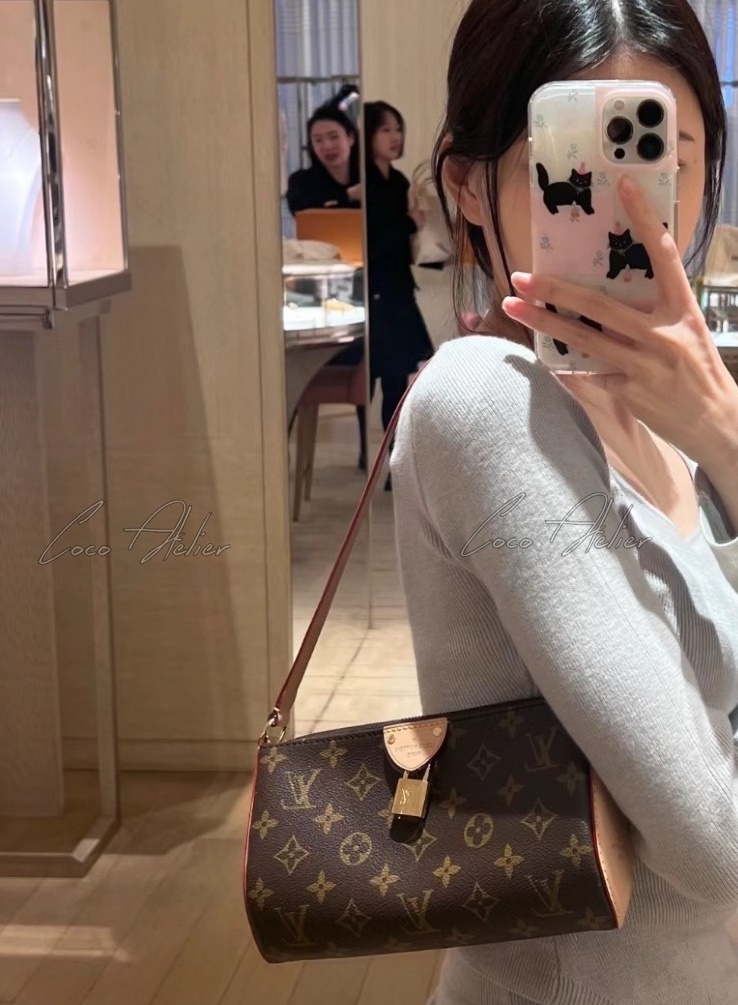 Louis Vuitton 루이비통 포쉐트 티레트