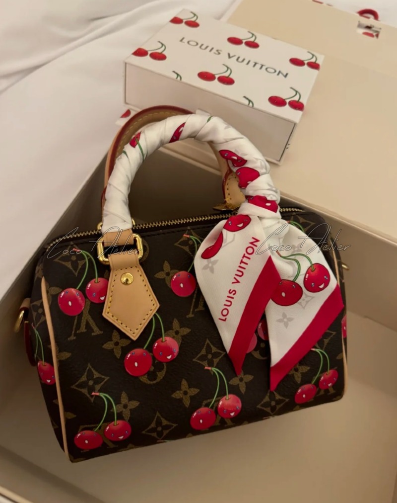 Louis Vuitton x TM 루이비통 무라카이 반둘리에