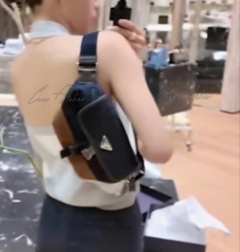 PRADA 프라다 리나일론 레더 슬링백 2VH176