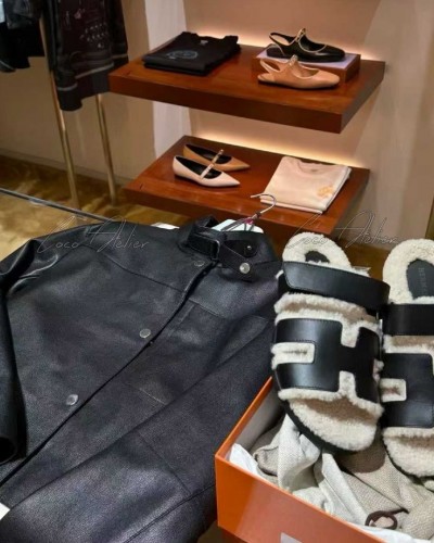 HERMES 에르메스 레더 자켓