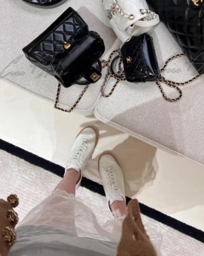 CHANEL 샤넬  스니커즈