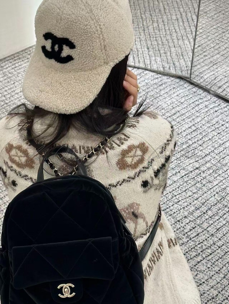 CHANEL 샤넬 코코네주 백팩