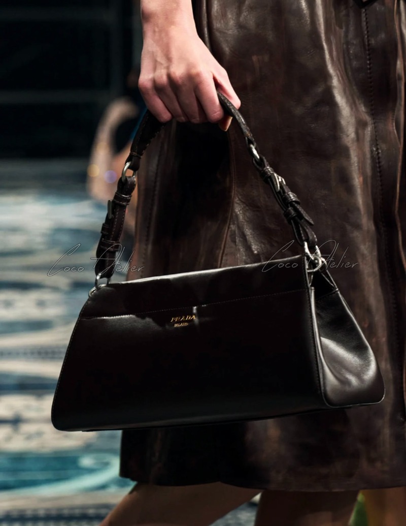 PRADA 프라다 숄더백