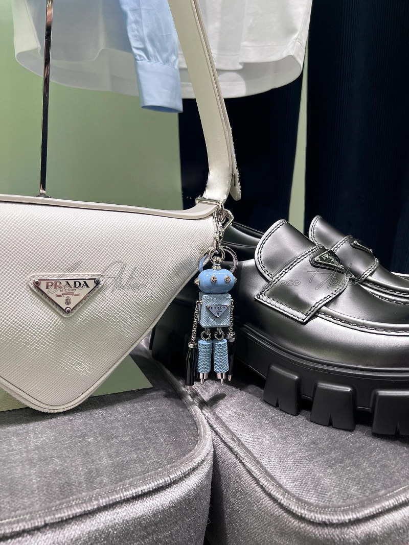 PRADA 프라다 로봇 키링