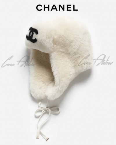 CHANEL 샤넬 시어링 트래퍼햇