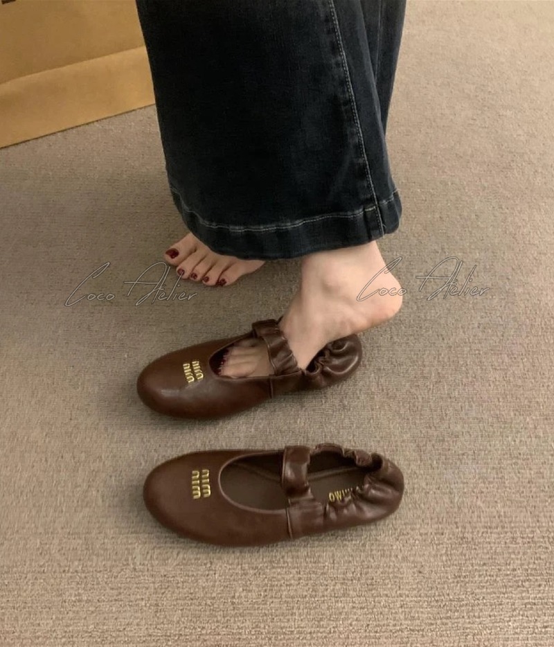 Miumiu 미우미우 메리제인 샌들