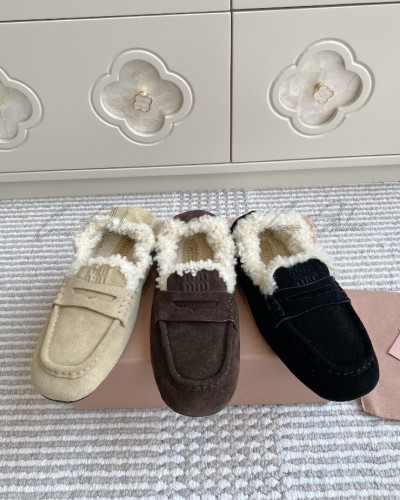 Miumiu 미우미우 시어링 로퍼