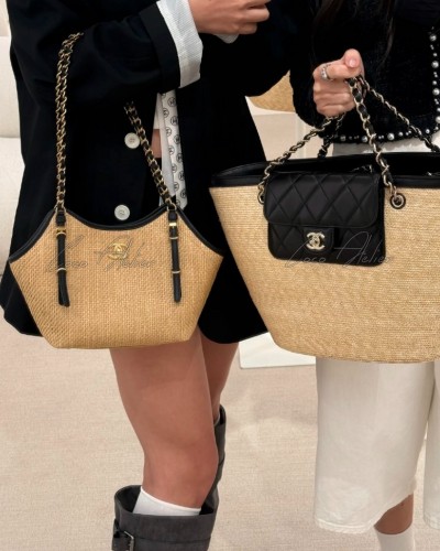 CHANEL  샤넬 스몰 쇼핑백