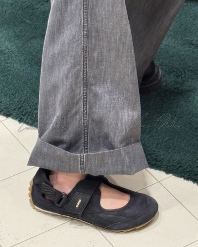 BV Merrizaine Sneakers