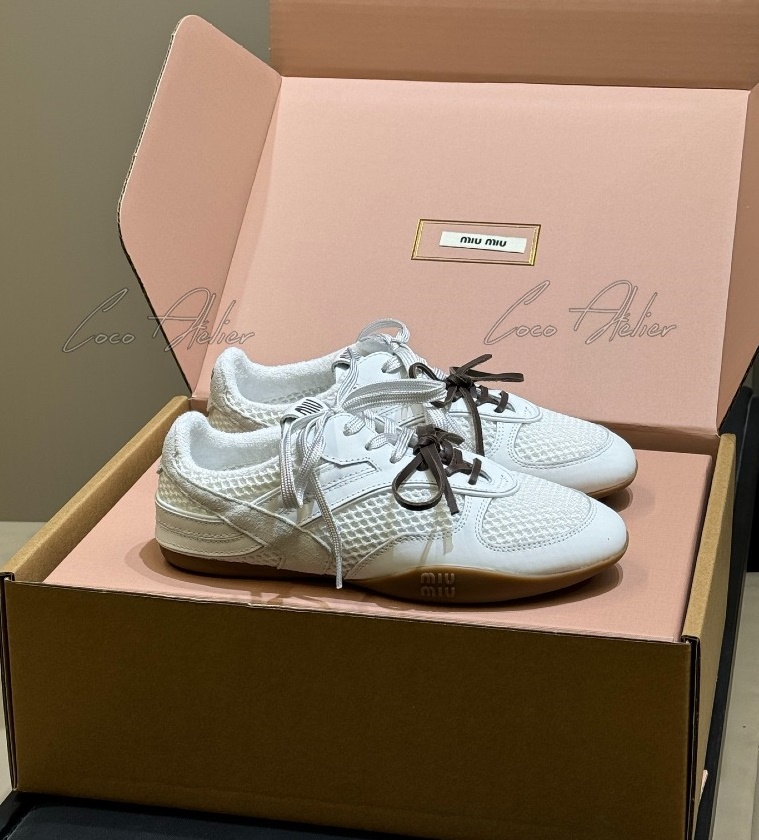 Mesh-leather sneakers