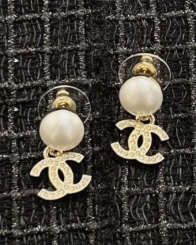 cc pearl earrings
