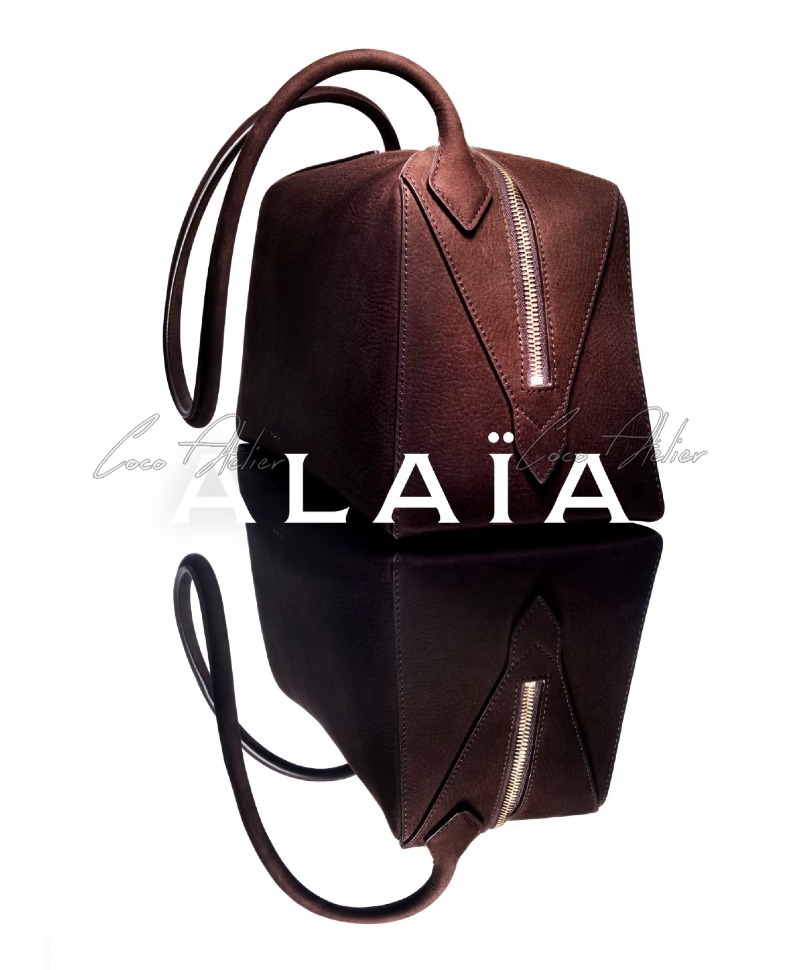 ALA Le Bouledogue Shoulder bag