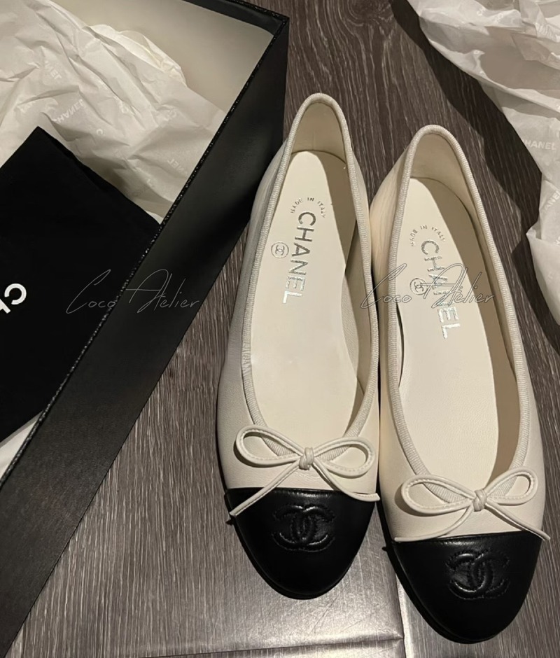 two-tone ballerina flat