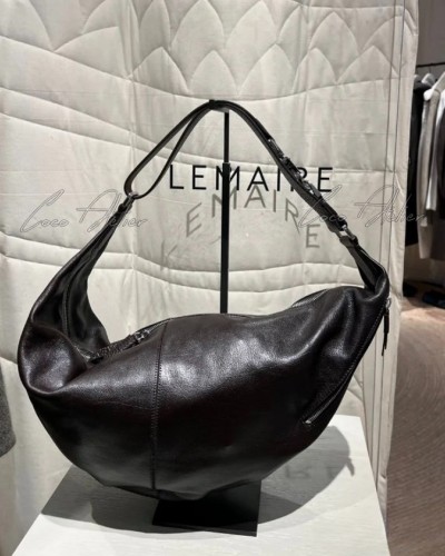 Quiver Clip Hobo Bag