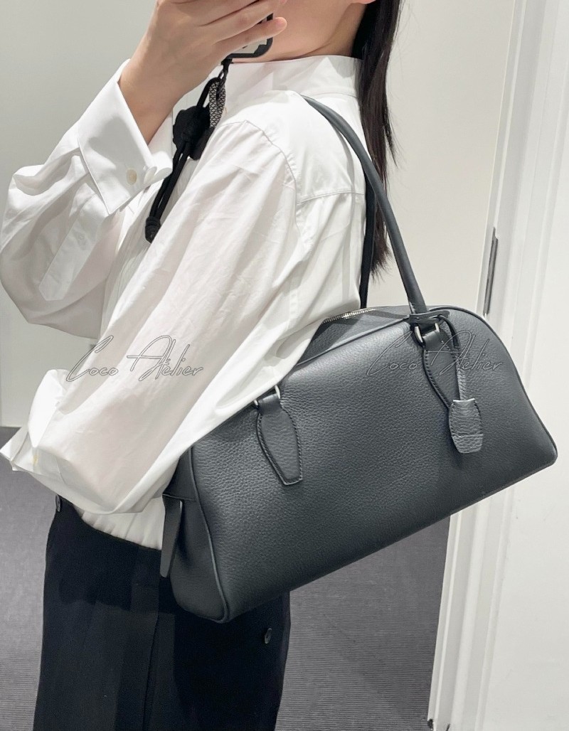 EW India Shoulder bag