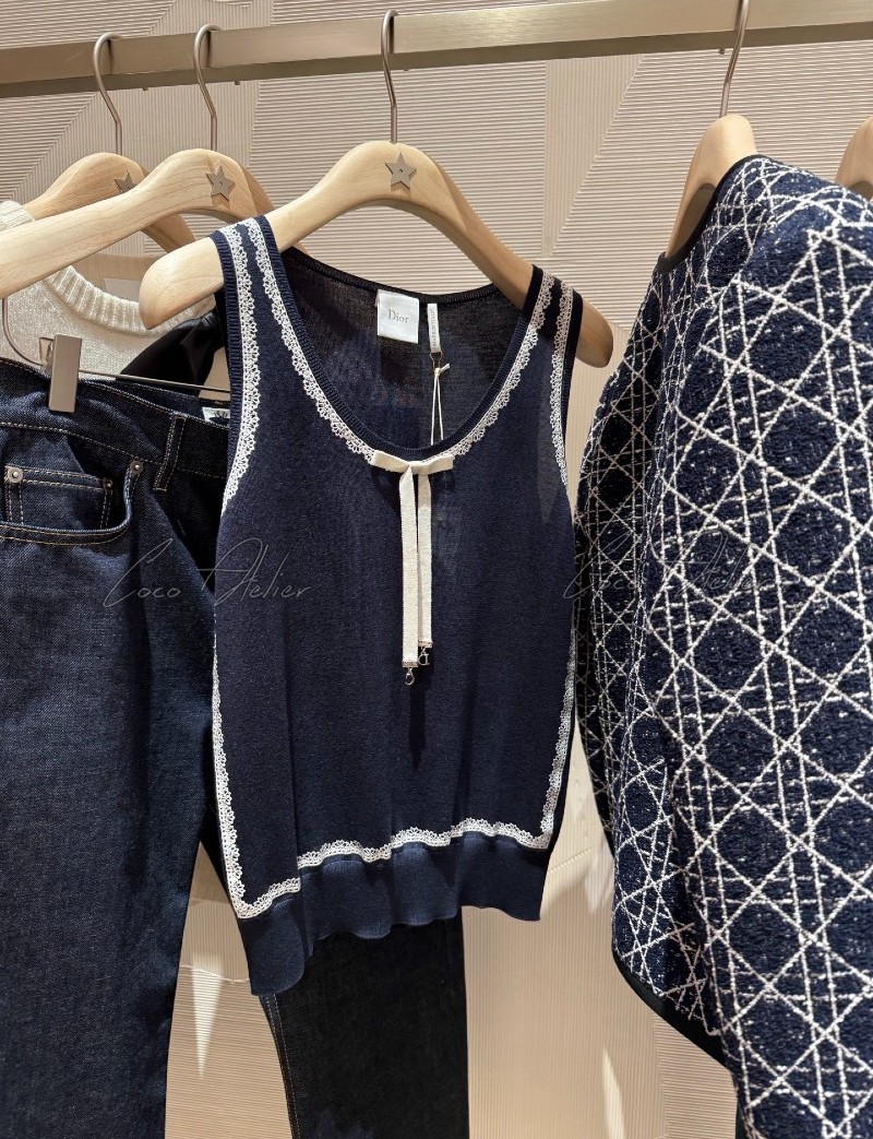 CD ribbon knitwear