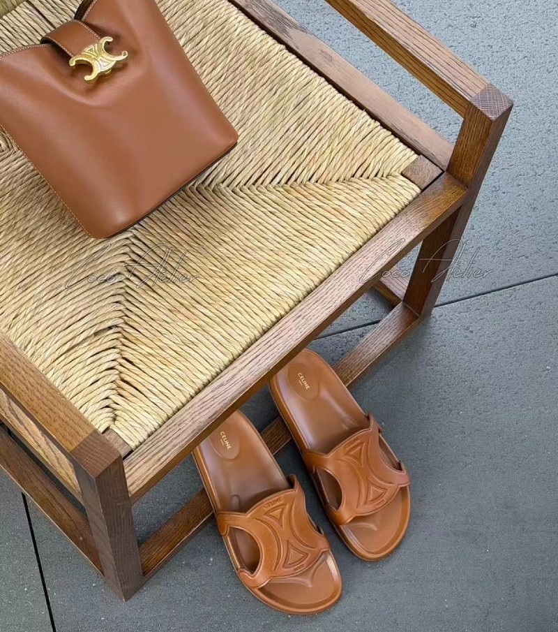 Triope sandals