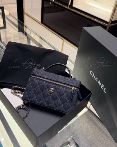 26 Denim bag