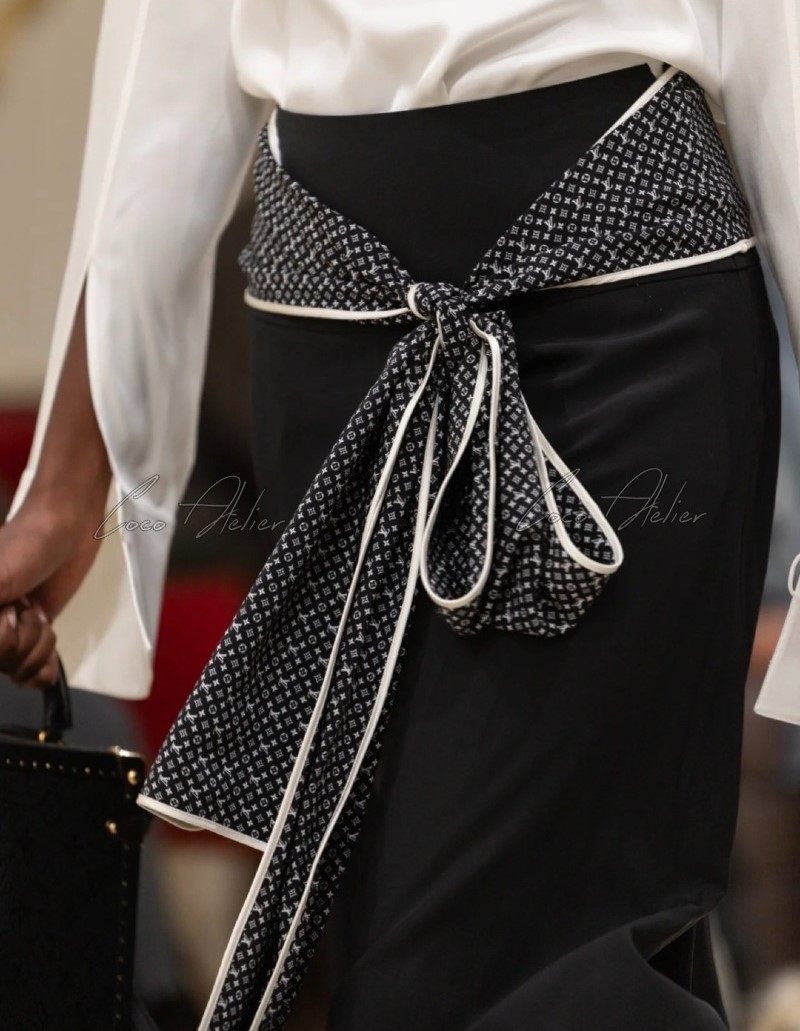 scarf skirt