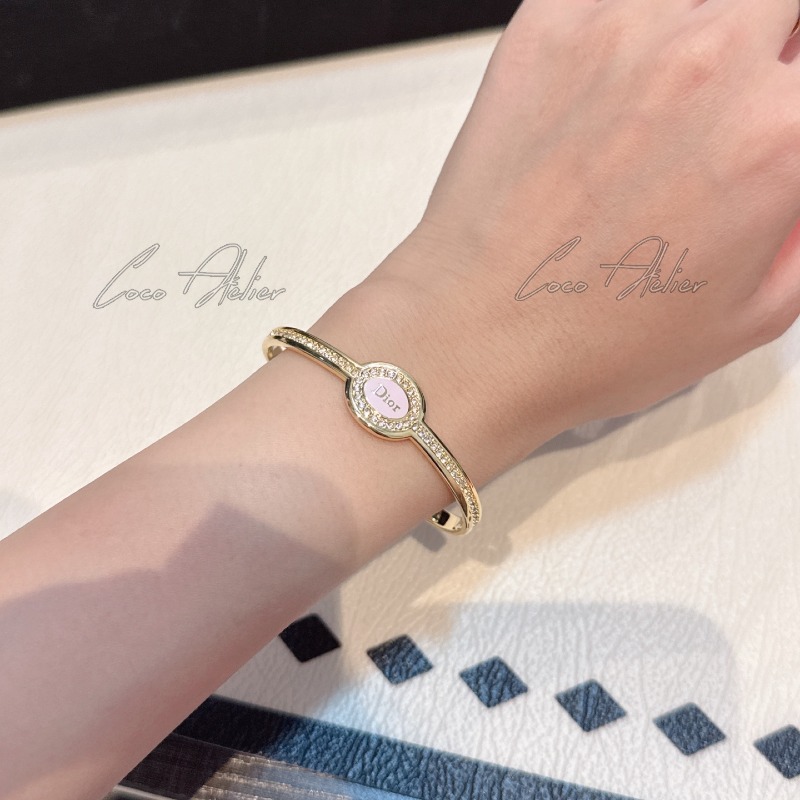 CD bracelet
