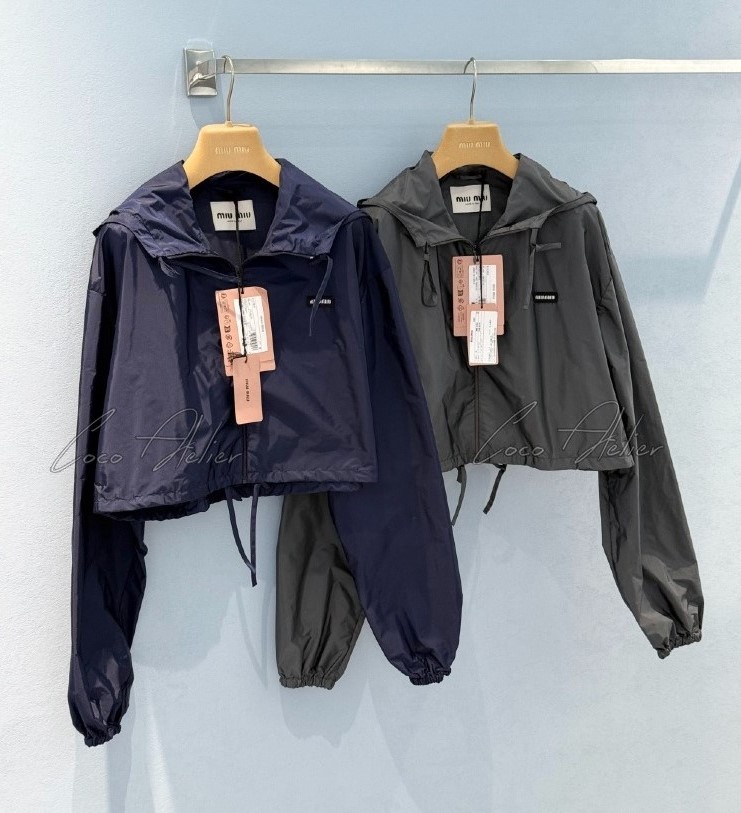 Miu cropped windbreaker